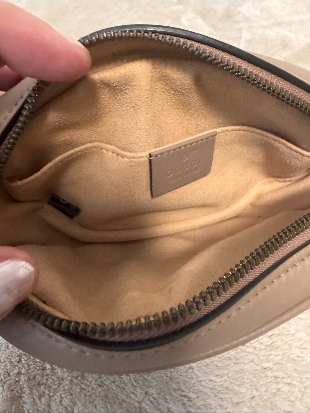 Gucci Nude Chevron GG Marmont Crossbody Belt Bag - Picture 8 of 11
